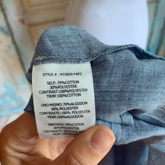 Floral lace top blouse - Picture 3 of 4